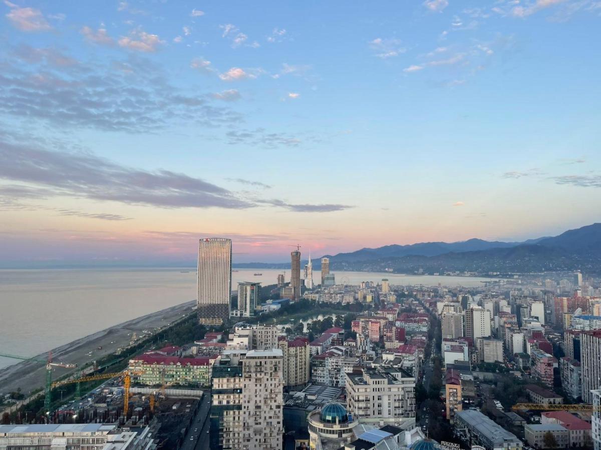 Black Sea Batumi Hotel Orbi City Esterno foto