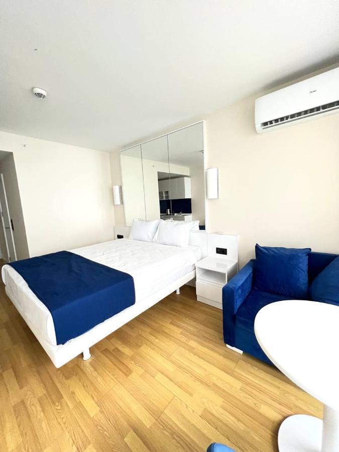 Black Sea Batumi Hotel Orbi City Esterno foto