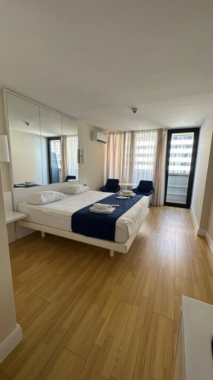 Black Sea Batumi Hotel Orbi City Esterno foto