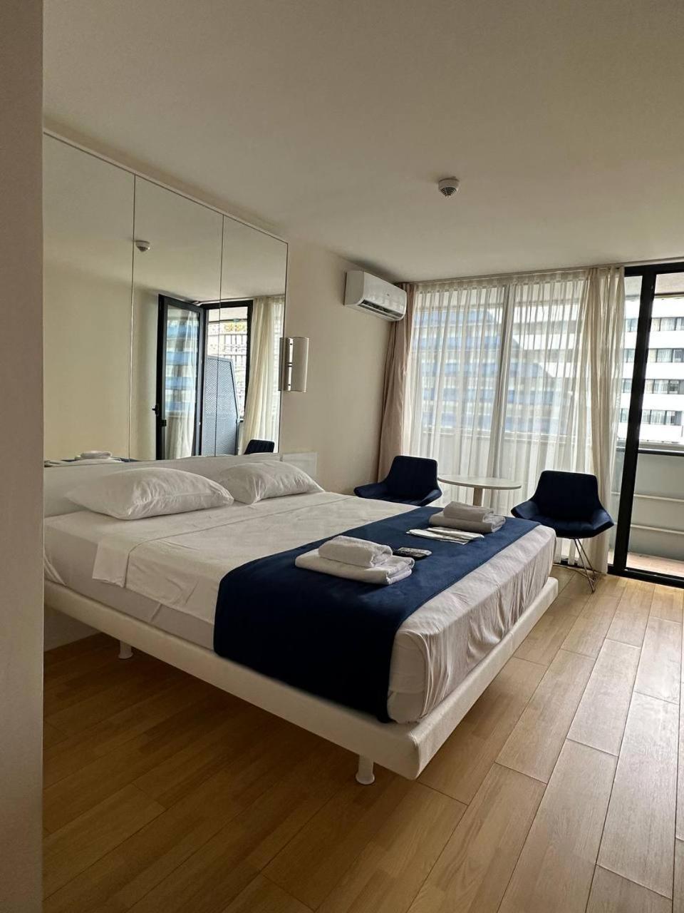 Black Sea Batumi Hotel Orbi City Esterno foto